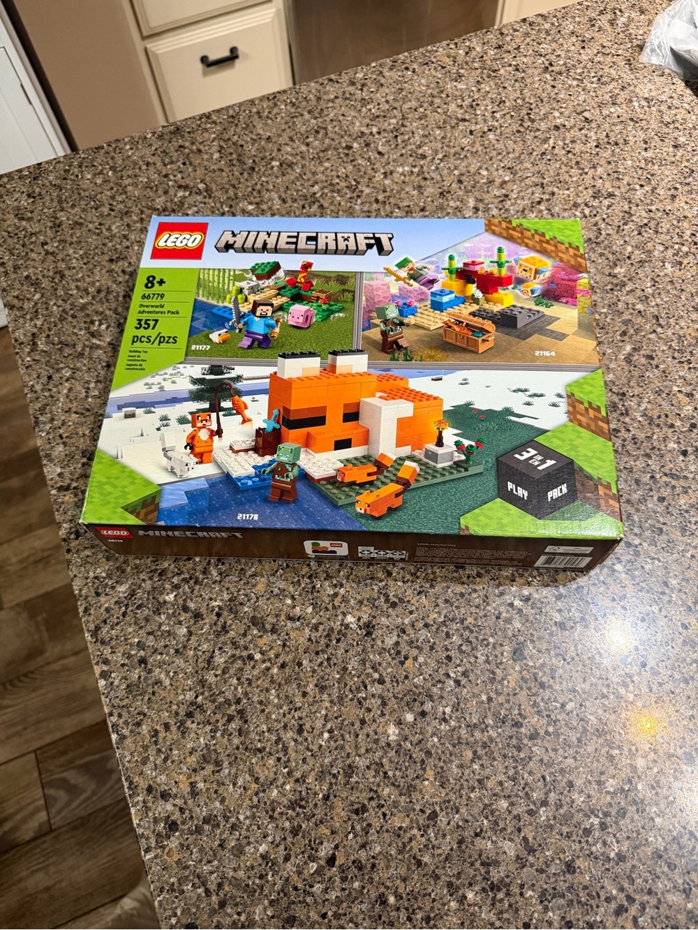 Lego Minecraft Orange White and Green Fox Adventure Pack
